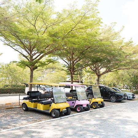Villa Reina Resort ノンナムデン エクステリア 写真
