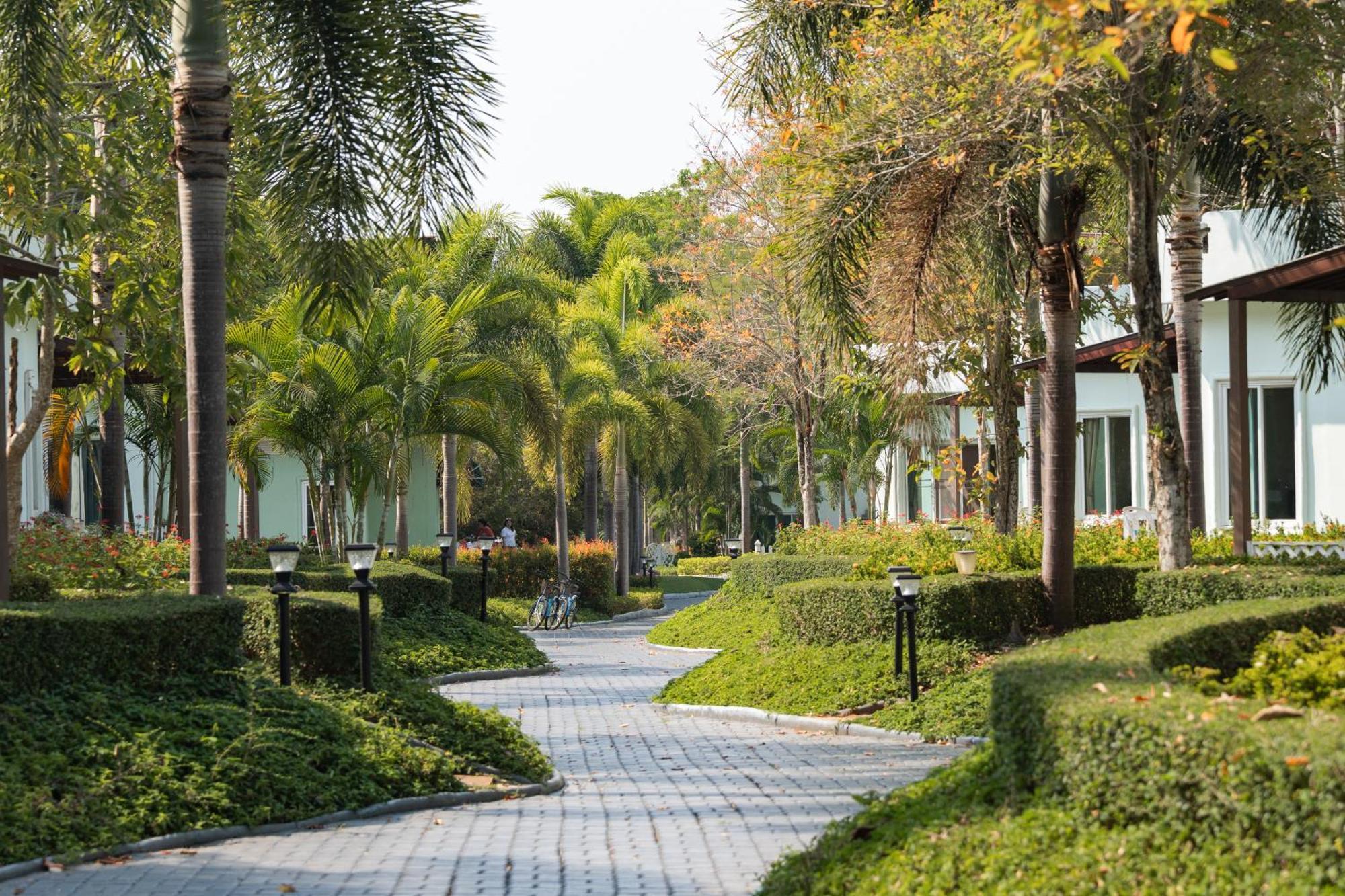 Villa Reina Resort ノンナムデン エクステリア 写真
