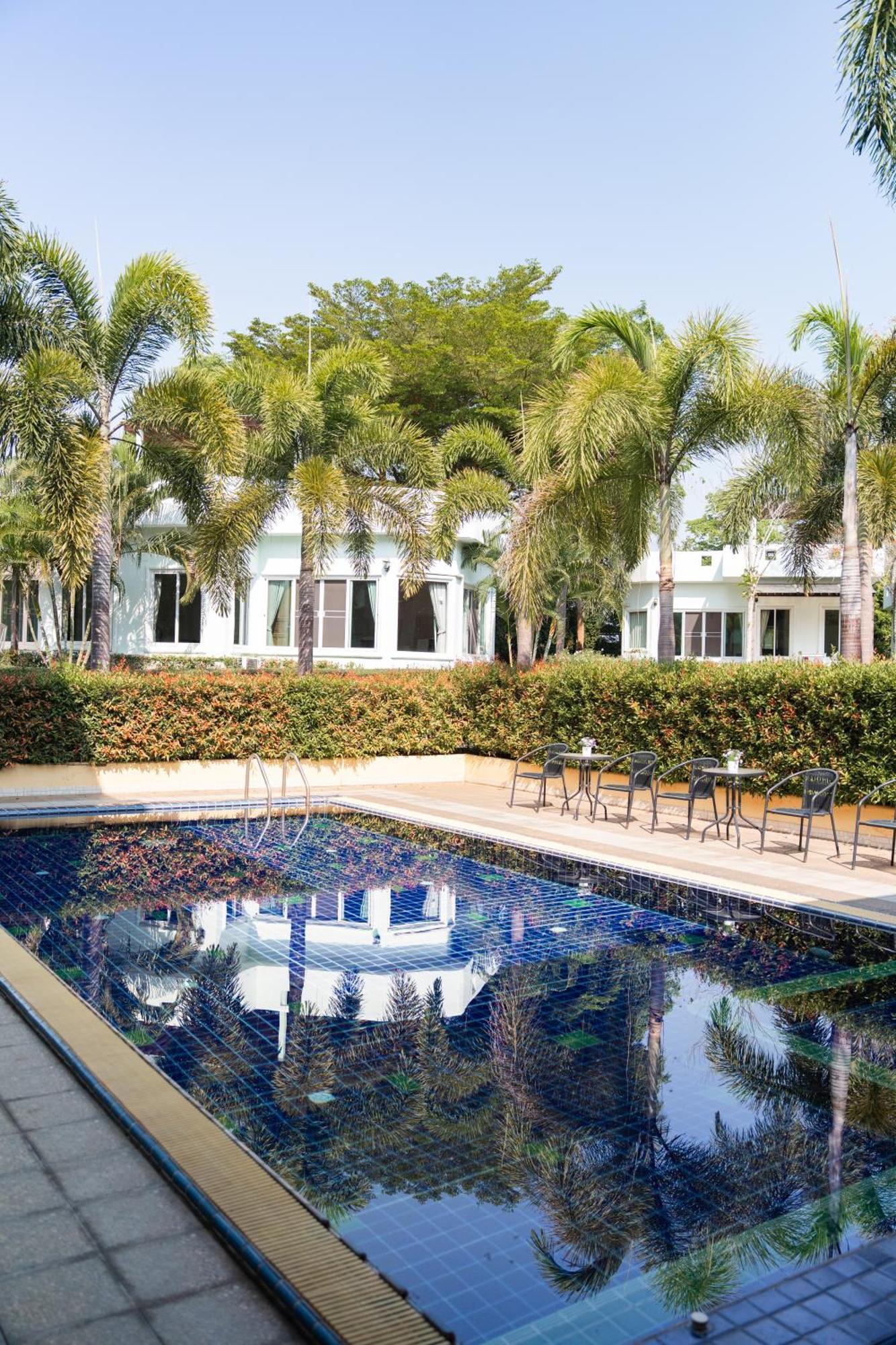 Villa Reina Resort ノンナムデン エクステリア 写真