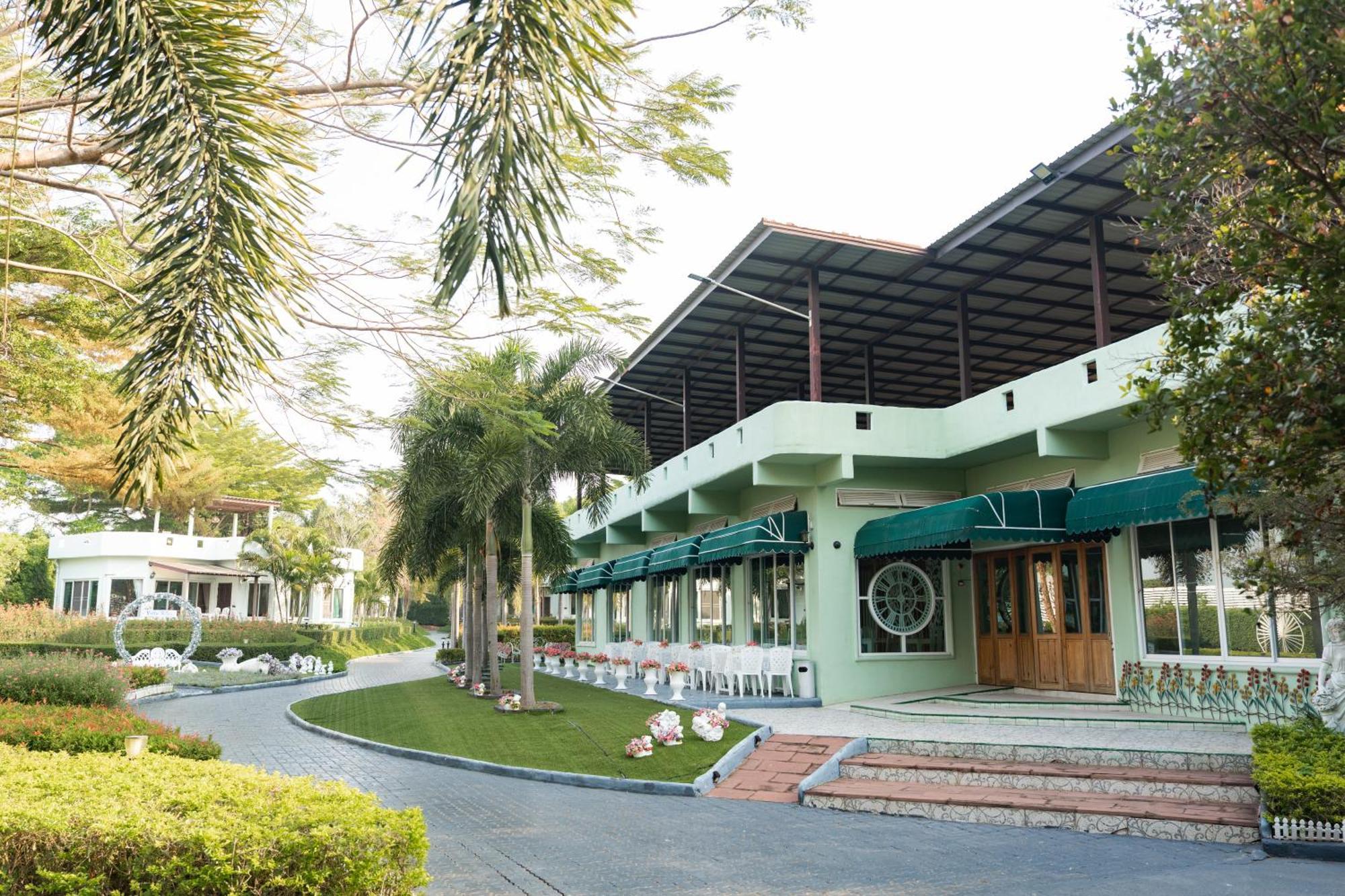 Villa Reina Resort ノンナムデン エクステリア 写真