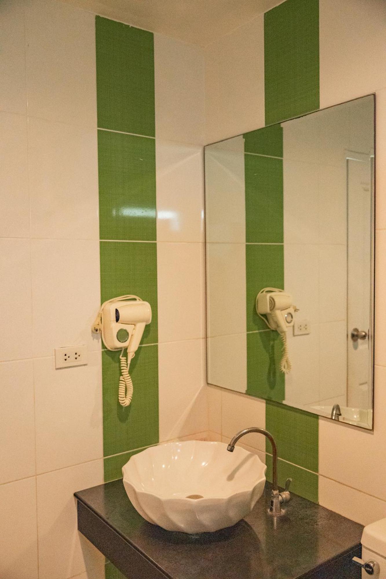 Villa Reina Resort ノンナムデン エクステリア 写真