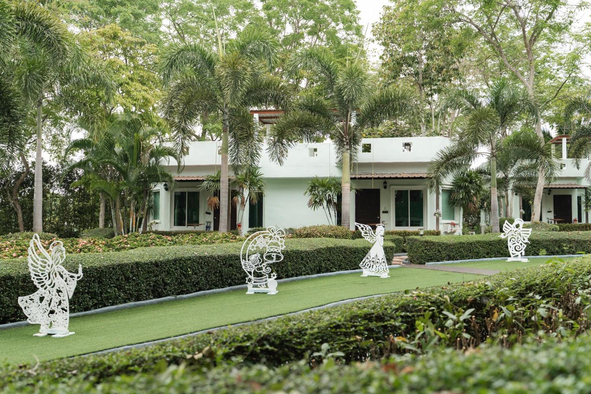 Villa Reina Resort ノンナムデン エクステリア 写真