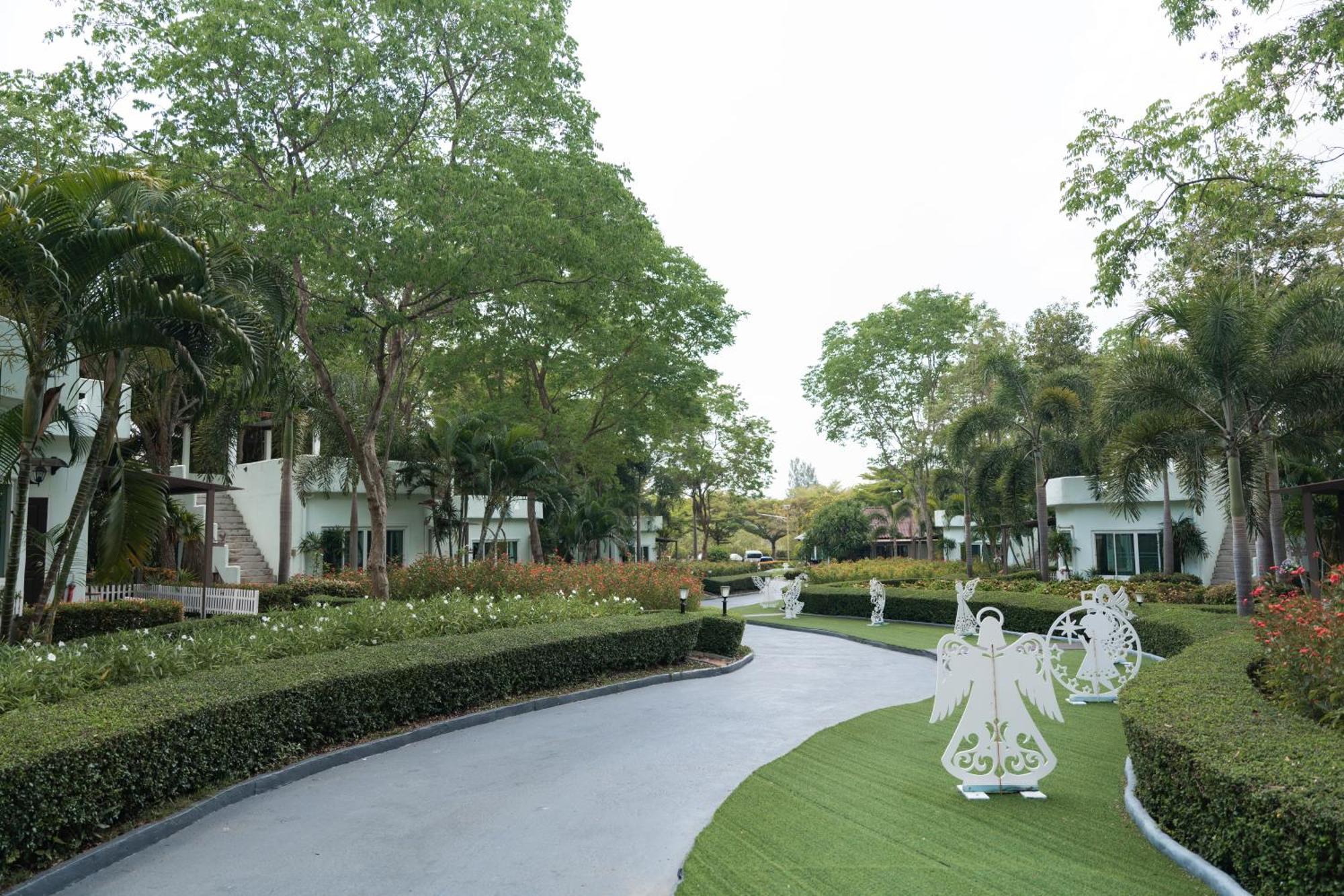 Villa Reina Resort ノンナムデン エクステリア 写真