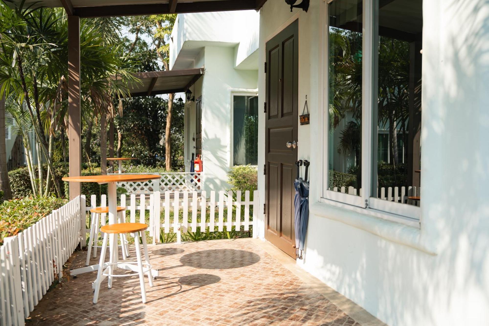 Villa Reina Resort ノンナムデン エクステリア 写真